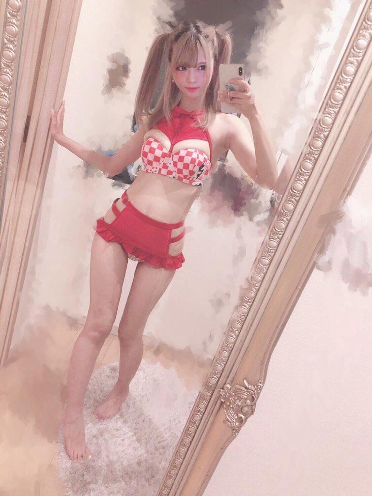 【Cosplay欣赏】11区小姐姐《かりん(様)》美图写真集，童颜巨乳十分迷人！