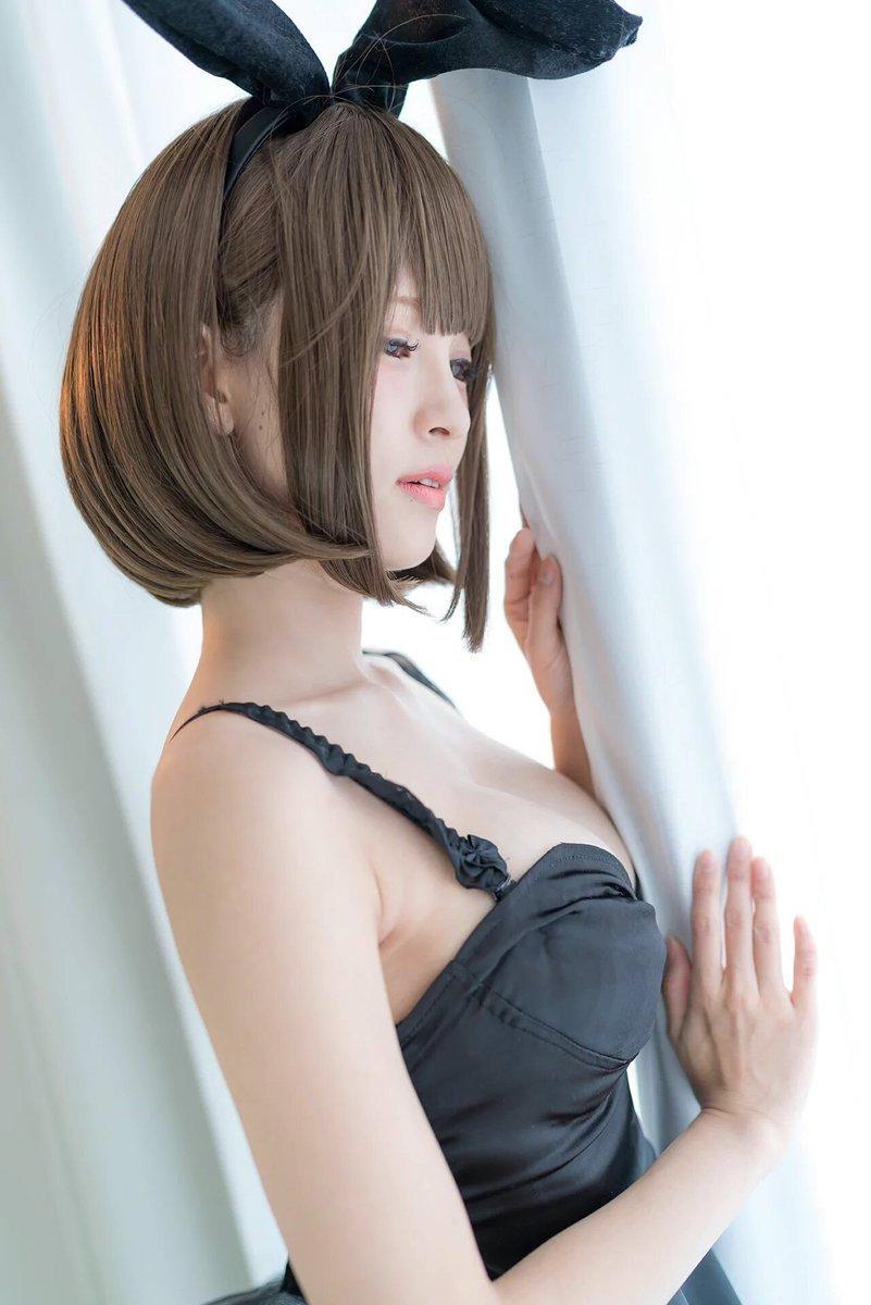 【Cosplay欣赏】11区小姐姐《かりん(様)》美图写真集，童颜巨乳十分迷人！