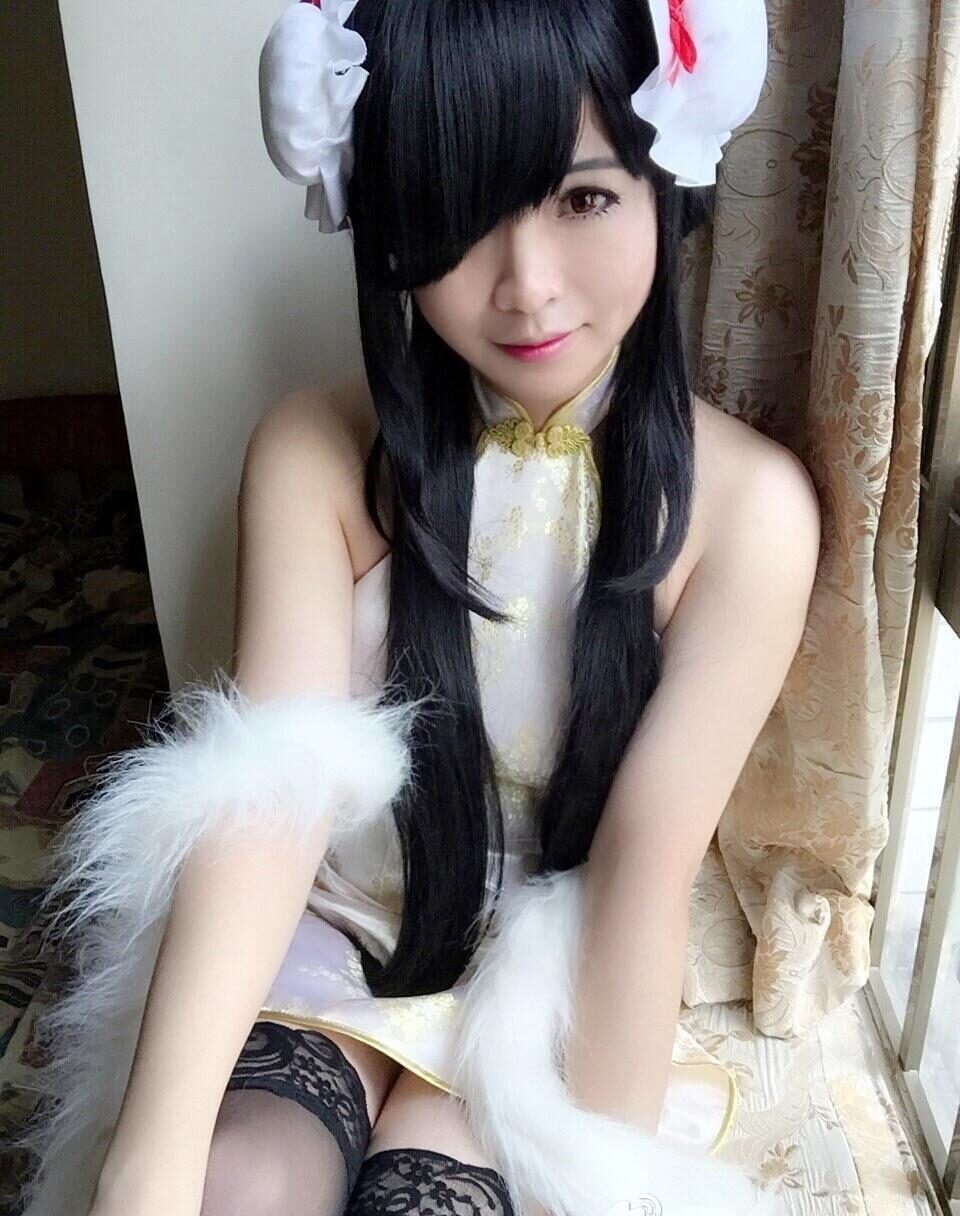 【Cosplay欣赏】软妹萌娘？用爱跨越性别的伪娘-Sola酱-挤乳沟的功力让女孩子都跪了！