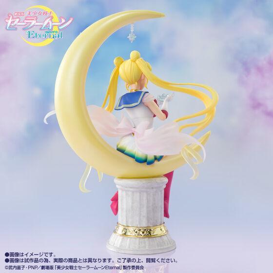 Figuarts Zero chouette《美少女战士Eternal》超级水手月亮-Bright Moon ＆ Legendary Silver Crystal- 手办！