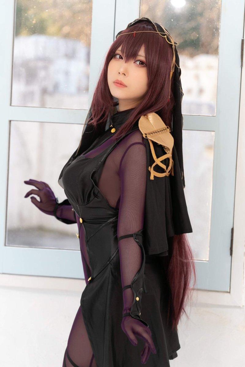 【Cosplay欣赏】日本樱花妹《イズ氏》COS美图集 长相甜美身材相当傲人！