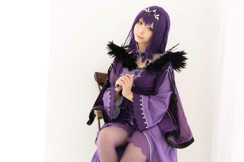 【Cosplay欣赏】日本樱花妹《イズ氏》COS美图集 长相甜美身材相当傲人！