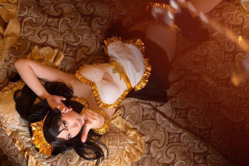 【Cosplay欣赏】日本樱花妹《イズ氏》COS美图集 长相甜美身材相当傲人！