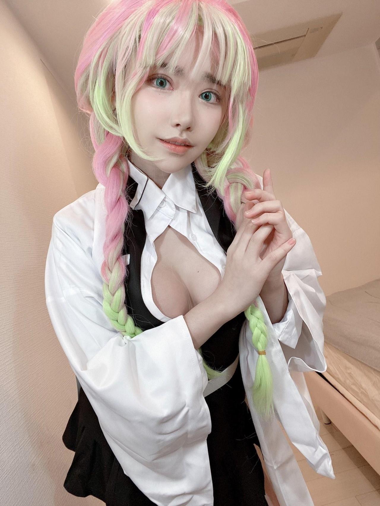 【Cosplay欣赏】深田咏美《鬼灭之刃》全新Cos 甘露寺蜜璃