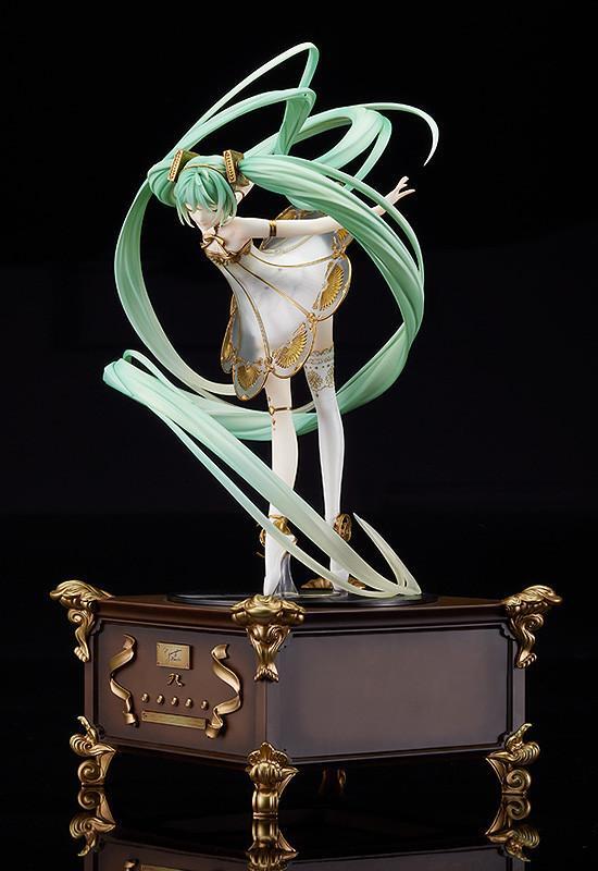 GSC《Vocaloid》初音未来交响乐 5th Anniversary Ver.1/1比例手办，将于2023 年1月发售！