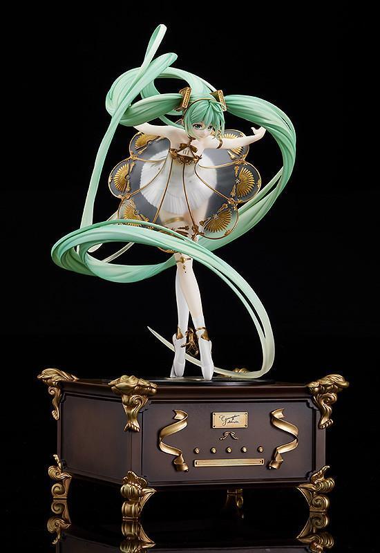 GSC《Vocaloid》初音未来交响乐 5th Anniversary Ver.1/1比例手办，将于2023 年1月发售！