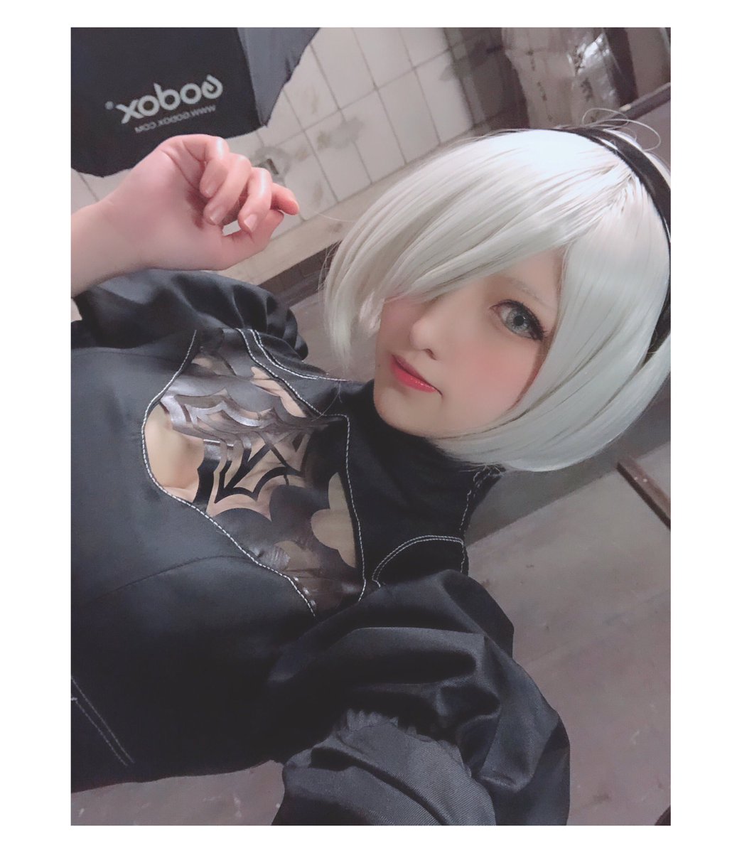 【COSPLAY欣赏】日本靓丽小姐姐COS《尼尔》2B 皙白大长腿吸睛！