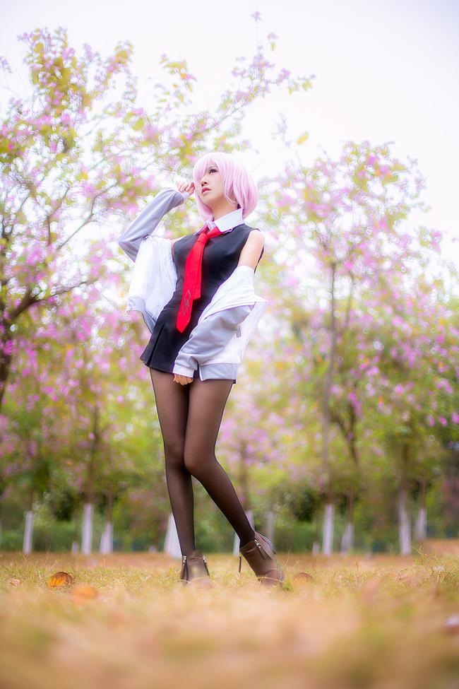 【Cosplay欣赏】Fate：玛修·基列莱特，这腿我能玩一年！