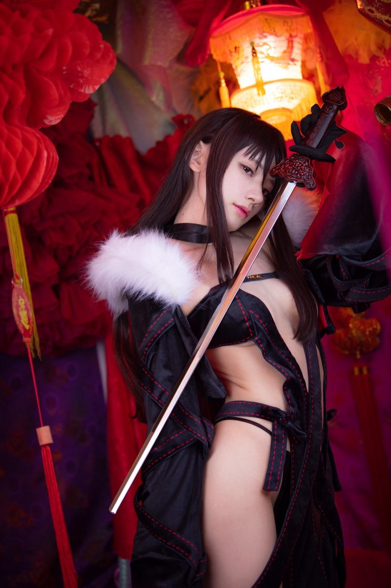 【COSPLAY欣赏】日本美女COS《FGO》虞美人 清凉装束性感火辣！