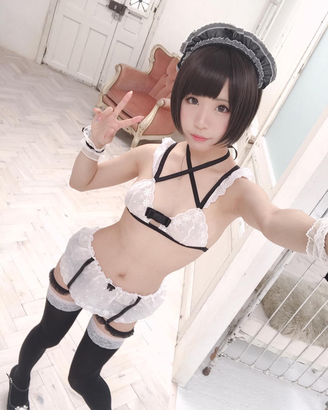 【COSPLAY欣赏】日本知名卖肉COSER美图 化身天使与恶魔俘获你的心