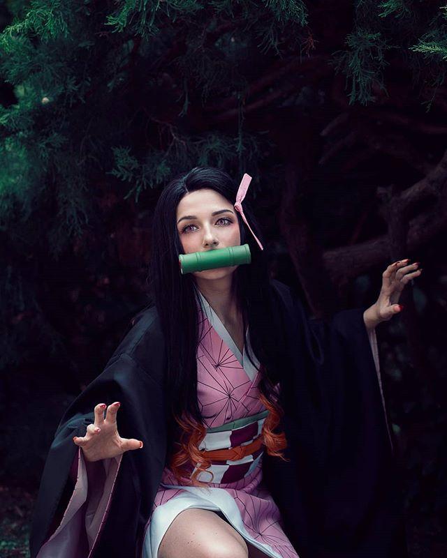 【COSPLAY欣赏】意大利妹子COS美图集 打破次元壁的少女骑士