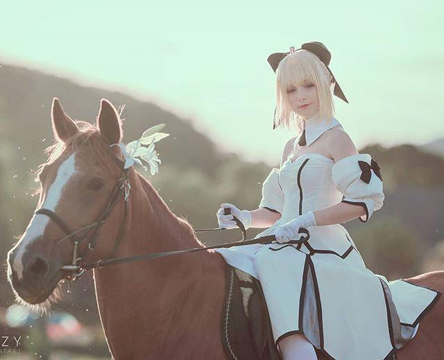 【COSPLAY欣赏】意大利妹子COS美图集 打破次元壁的少女骑士