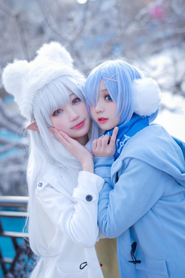 【Cosplay欣赏】爱蜜莉雅和雷姆贴贴~