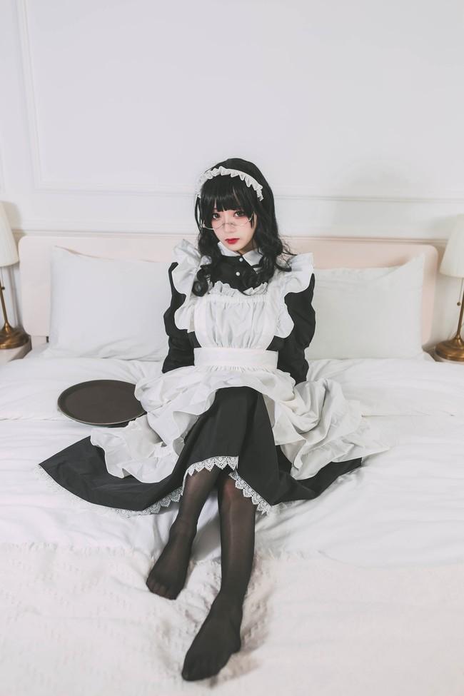 【Cosplay欣赏】眼镜娘传统女仆装，欢迎回来，主人~