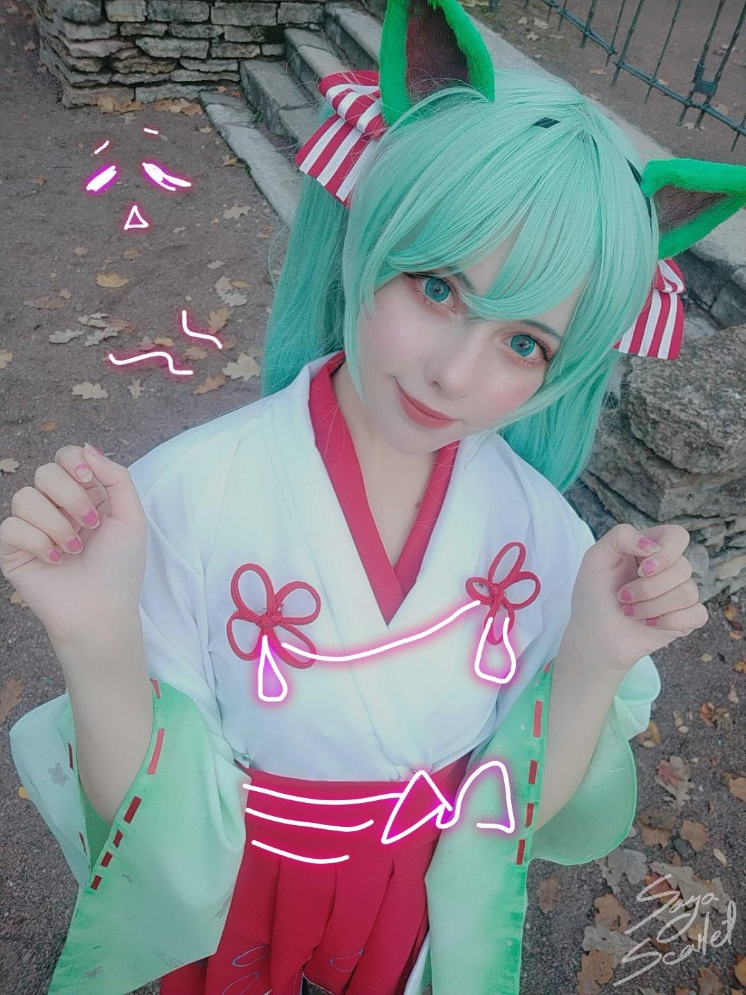 【Cosplay欣赏】俄罗斯萌妹《Saya Scarlet》超大份 初音ミク精选集！