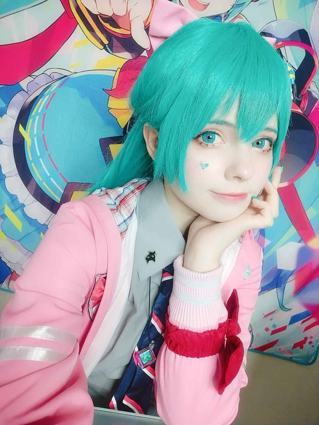 【Cosplay欣赏】俄罗斯萌妹《Saya Scarlet》超大份 初音ミク精选集！