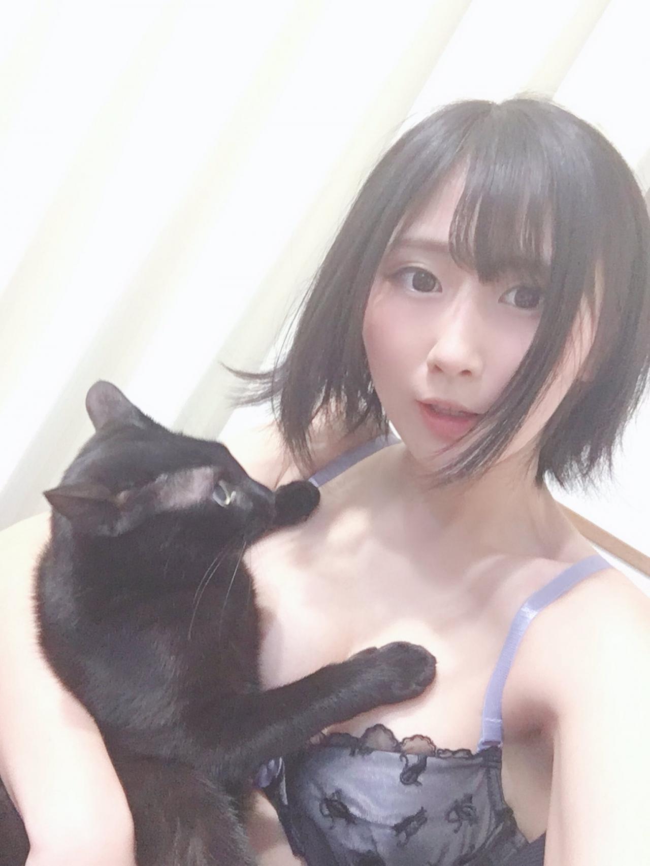 【Cosplay欣赏】日本隐乳系樱花妹美东澪美图赏 脱下衣服立刻就爱了