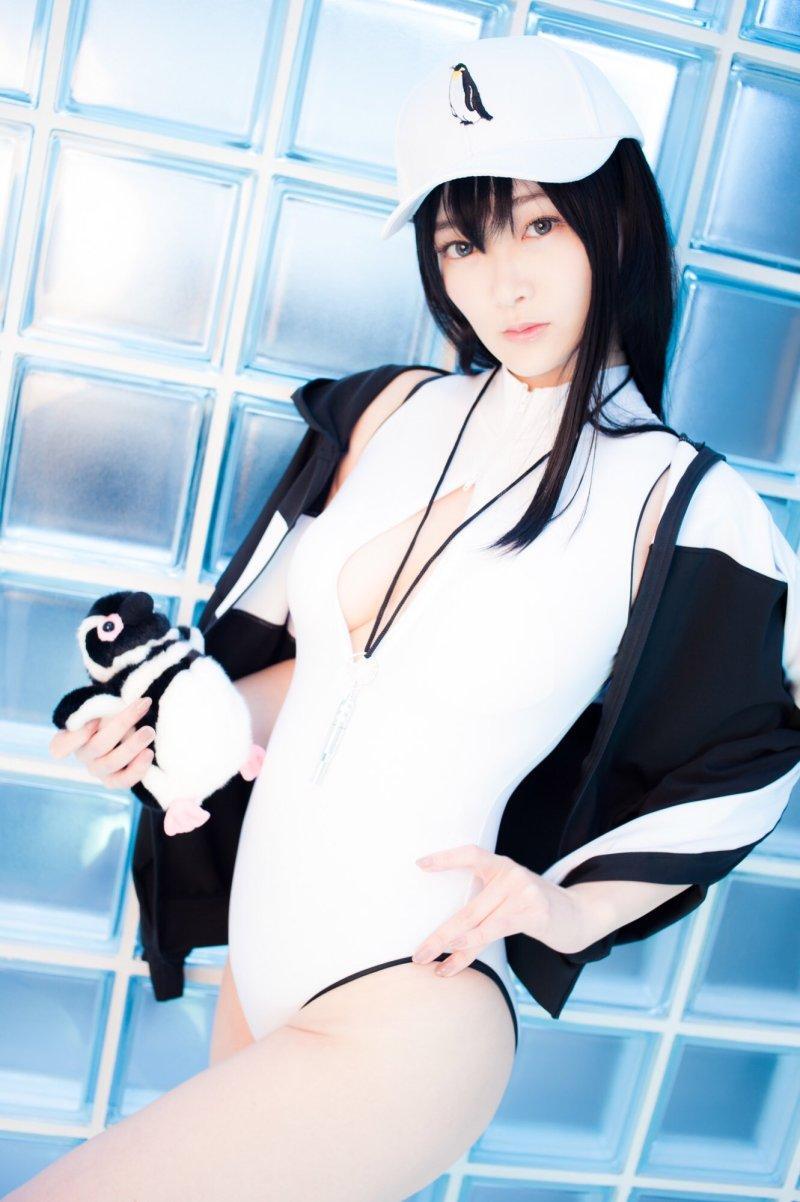 【Cosplay欣赏】日本COSER小姐姐美南ナミ美图 黑丝胶衣性感来袭