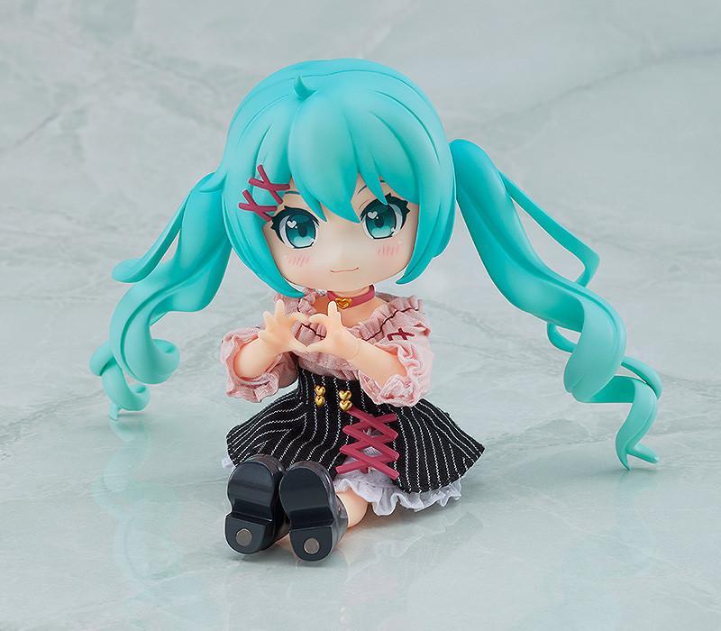 GSC《初音未来》约会服装Ver. Doll 黏土人手办，2023年3月发售！